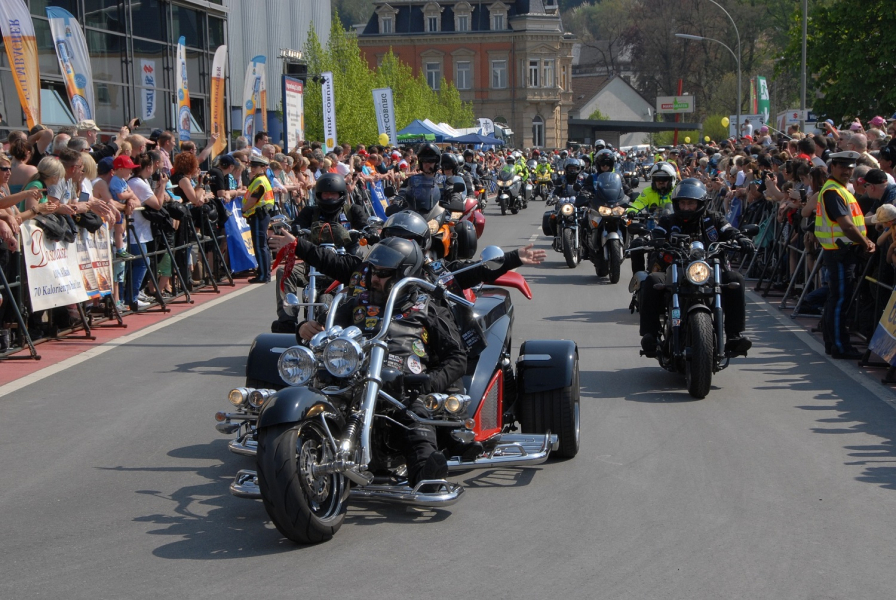 18-kulmbacher-motorradsternfahrt-2018-korso-2