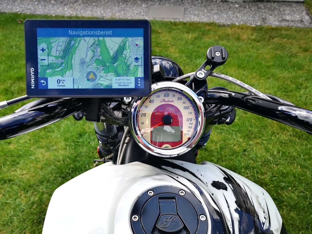 Wasserdichtes Handy zur Motorradnavigation