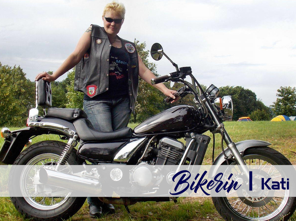 Bikerin Kati mit ihrer Eliminator